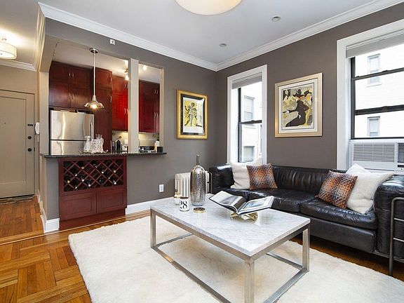 3rd image of 442 Hudson St #4E