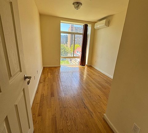 3rd image of 90-34 171st St #5B
