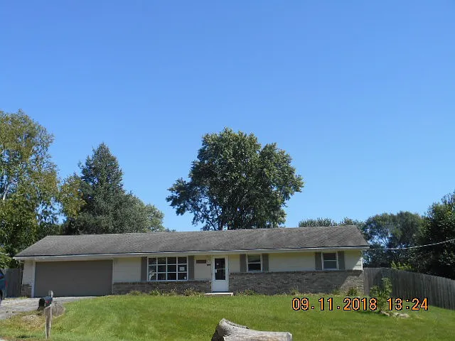 4370 Box Elder Ln photo 1