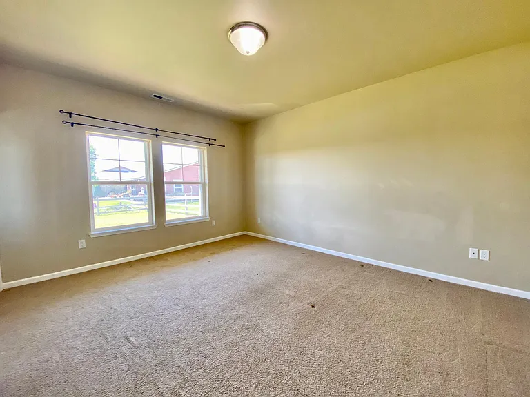 9002 Vialago Pkwy — Photo 9
