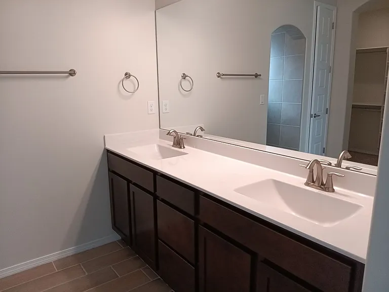 2327 Berkeley Ave — Photo 15