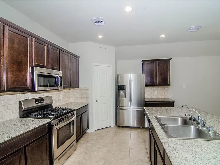 29219 Dunns Creek Ct — Photo 5