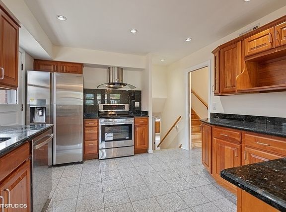 5th image of 8456 Saint Louis Ave