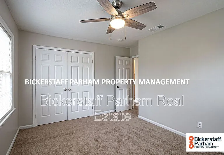 2395 Agnes Dr — Photo 17