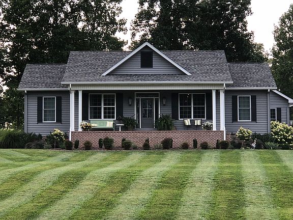 2nd image of 395 Stillwater Dr