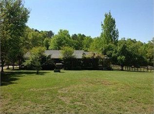 240 Chelsea Ln, Summerville, GA 30747