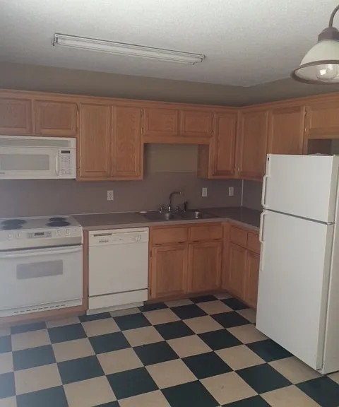 406 Mount Harmony Rd — Photo 3