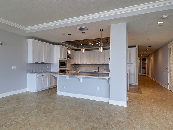 5th image of 202 Windward Psge APT 410