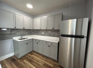6956 N Ashland Blvd APT 107, Chicago, IL 60626