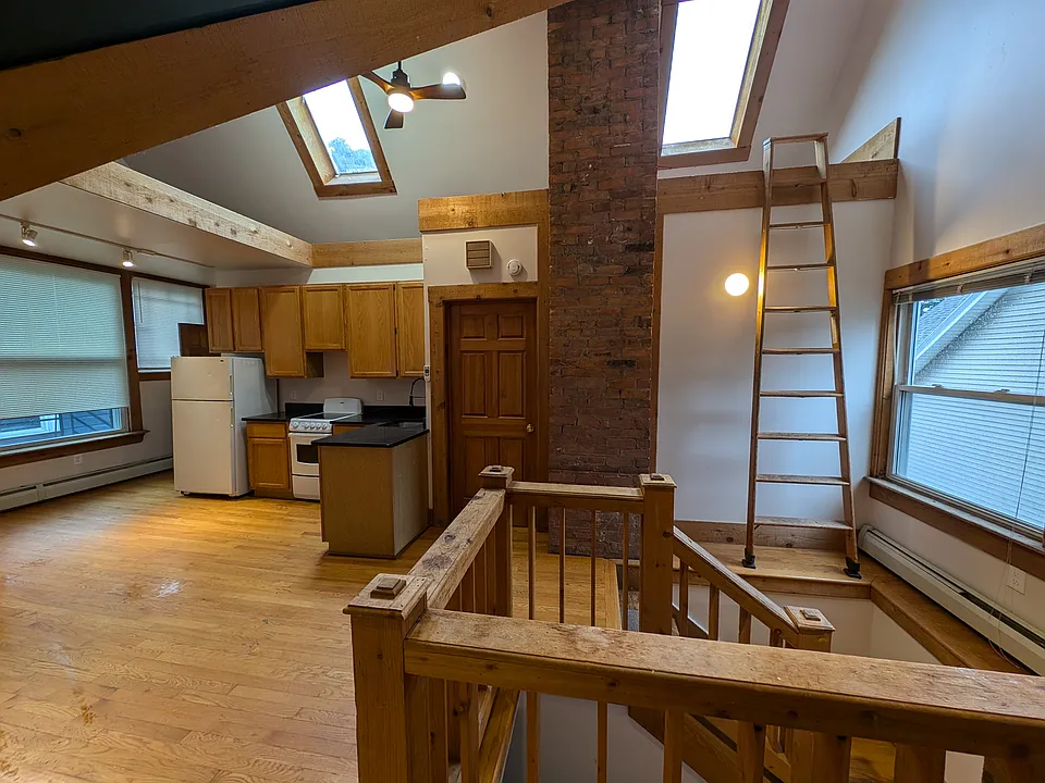 11 Thayer St #3