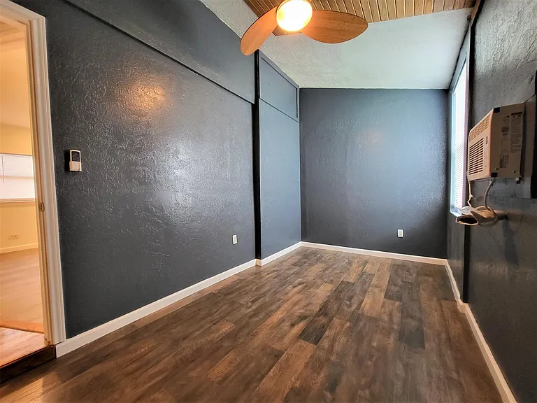 21531 Cherry Hollow Dr — Photo 19