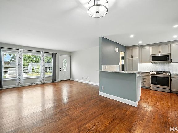 4th image of 7222 Cheshire Ln