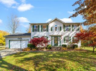 7515 Skyhaven Rd, Northfield, OH 44067