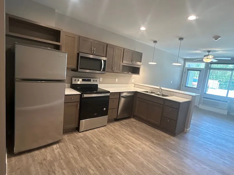 Plaza 93 Apartments — Photo 62