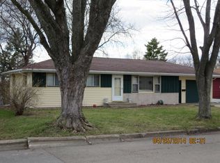 1713 Smith St, New London, WI 54961