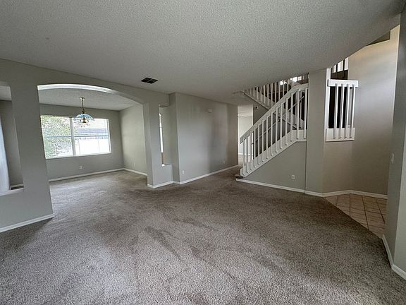 3rd image of 3721 Becontree Pl