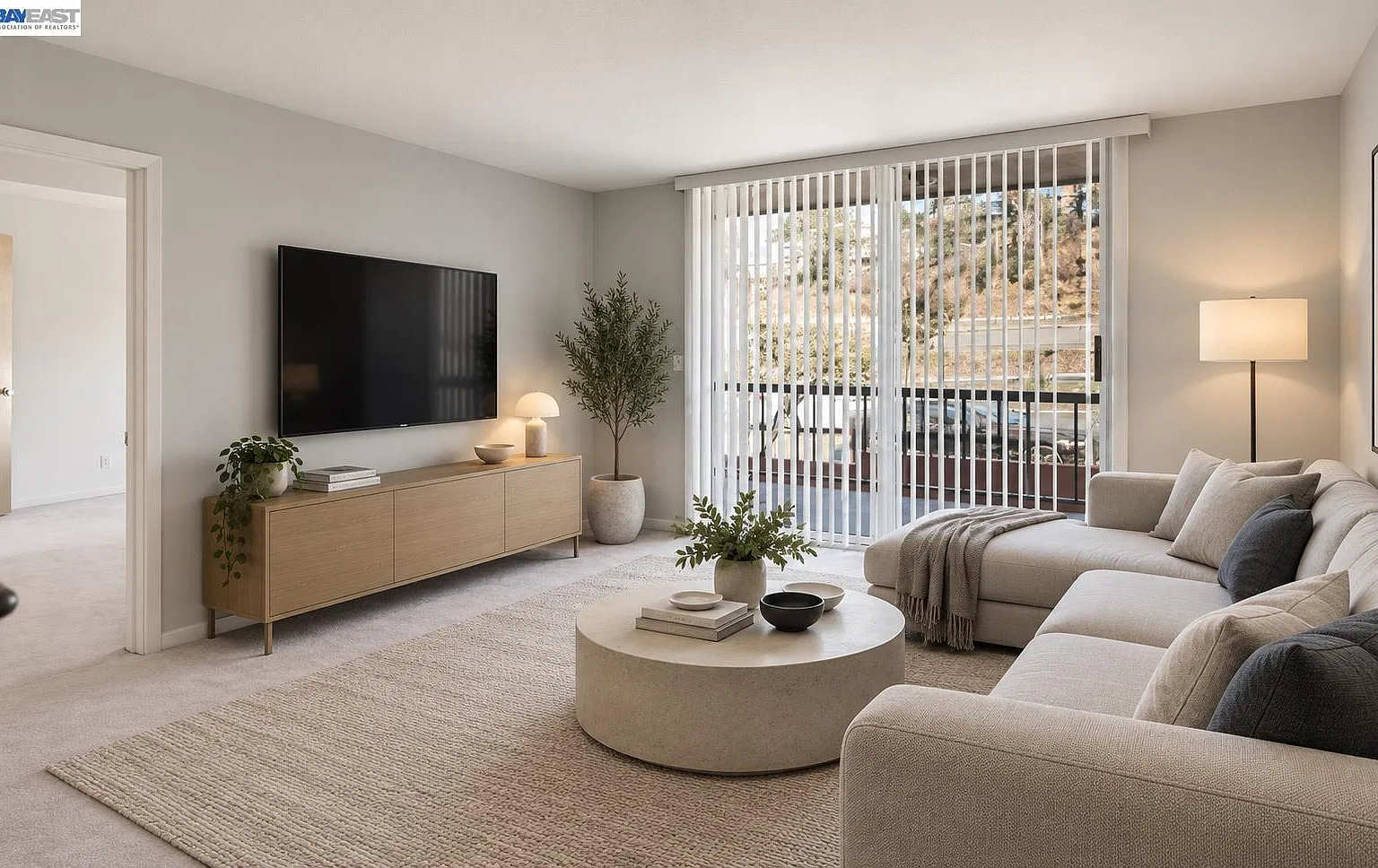 2 bed, 913 sqft, $3,300 — Photo 3