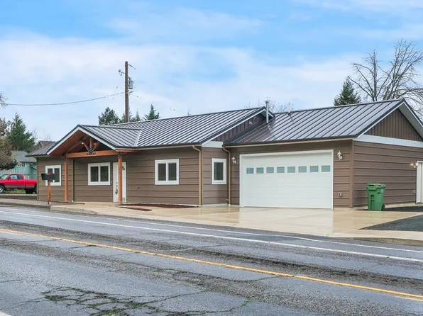 143 S Gateway Blvd, Cottage Grove, OR 97424