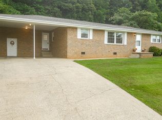 616 Foothills Rd, Kingsport, TN 37663