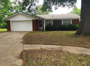 1122 W 16th Pl, Claremore, OK 74017