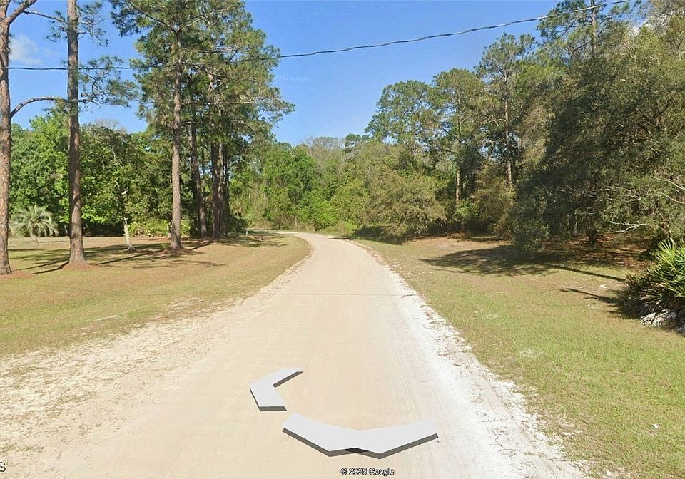 2nd image of 204 Ocala Ct