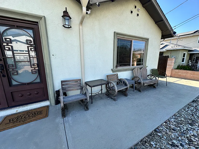 10635 Langmuir Ave — Photo 3