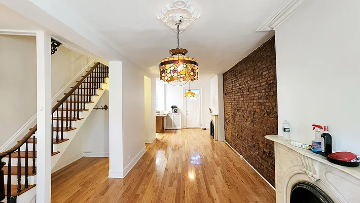 Rented by Voro New York | media 1
