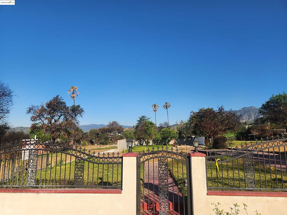 1st image of 3183 Grandeur Ave
