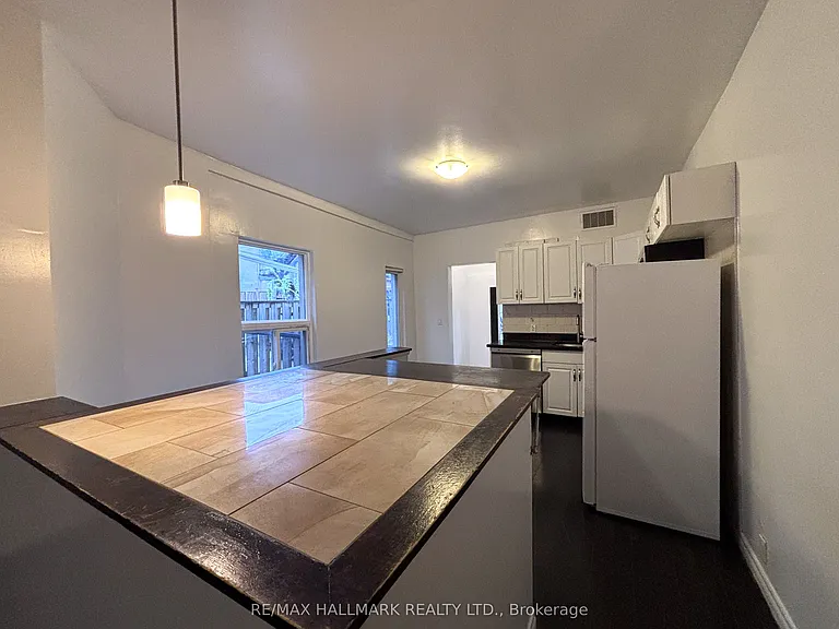122 Baldwin St #2 — Photo 4