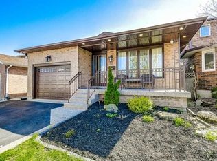 70 Rockview Ave, Hamilton, ON L9A5E4