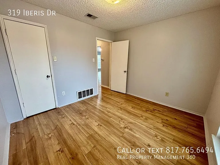319 Iberis Dr — Photo 14