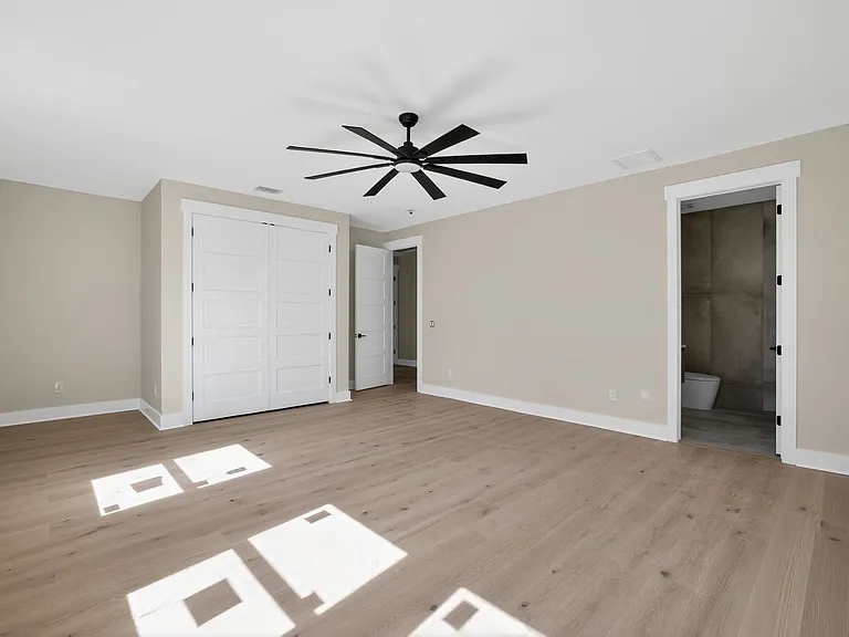 Upstairs bedroom 2