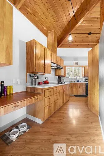 3 bed, 1800 sqft, $3,500 — Photo 3