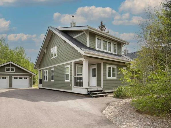 241 W Canal St, Rural Ponoka County, AB T4L 2N3
