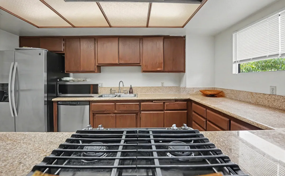 1846 N Alvarado St — Photo 3