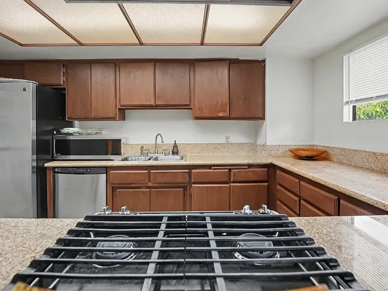 1846 N Alvarado St — Photo 3