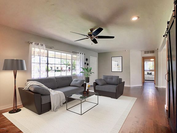 5th image of 8209 E Wilshire Dr