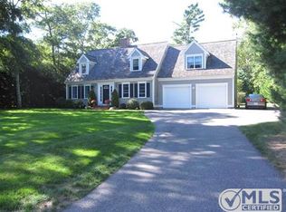 34 Ladys Slipper Ln, Mashpee, MA 02649