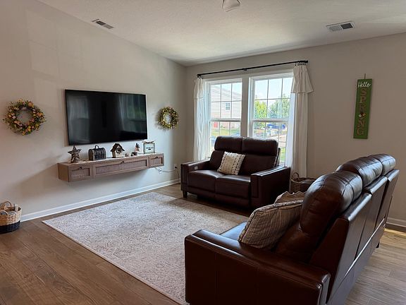 5th image of 604 River Rdg Unit 305