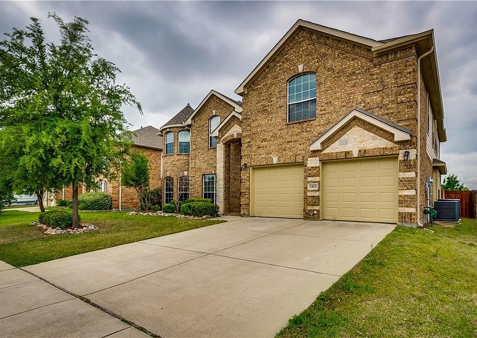 1st image of 2412 Trailview Dr