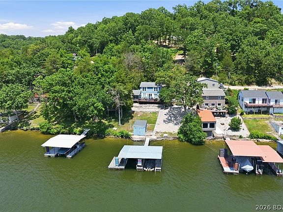 3rd image of 27602 Golden Point Ct