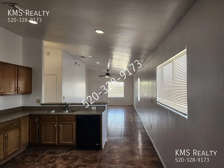 150 W 34th St — Photo 11