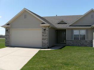 955 Brown Dr, Momence, IL 60954