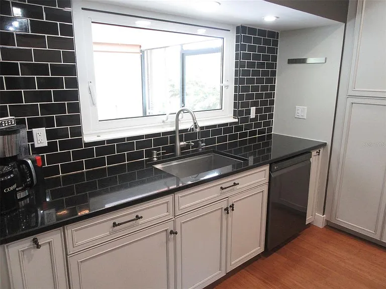 4059 Michel Tree St — Photo 8