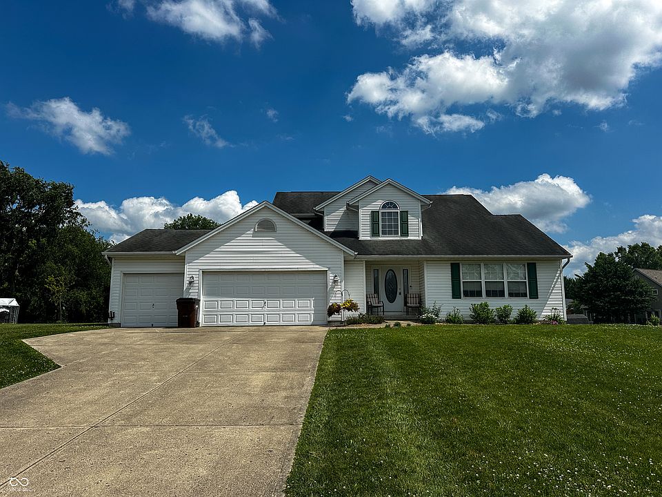 1st image of 323 Woodfield Dr
