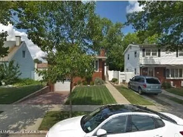 415 Preston Ave, Staten Island, NY 10312