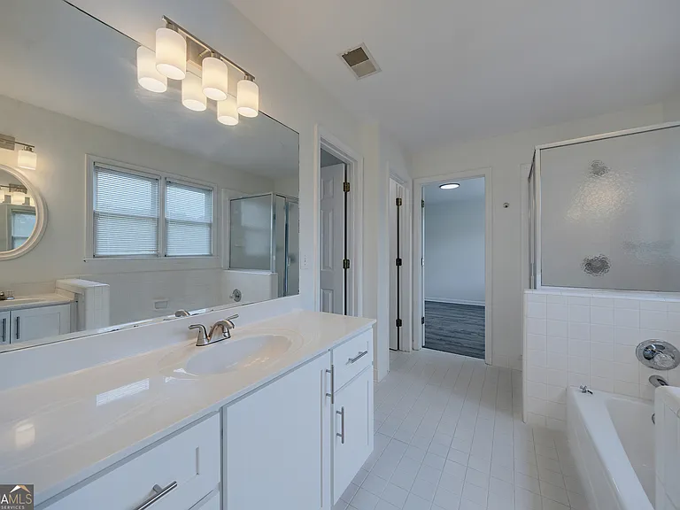 5795 Dovnick Dr — Photo 42