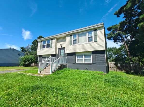 210 Valley Rd, Browns Mills, NJ 08015