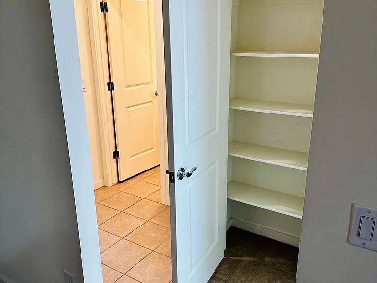 12628 W Northview Ave — Photo 13