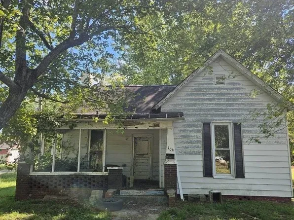 106 W Boyle Ave, Earlington, KY 42410